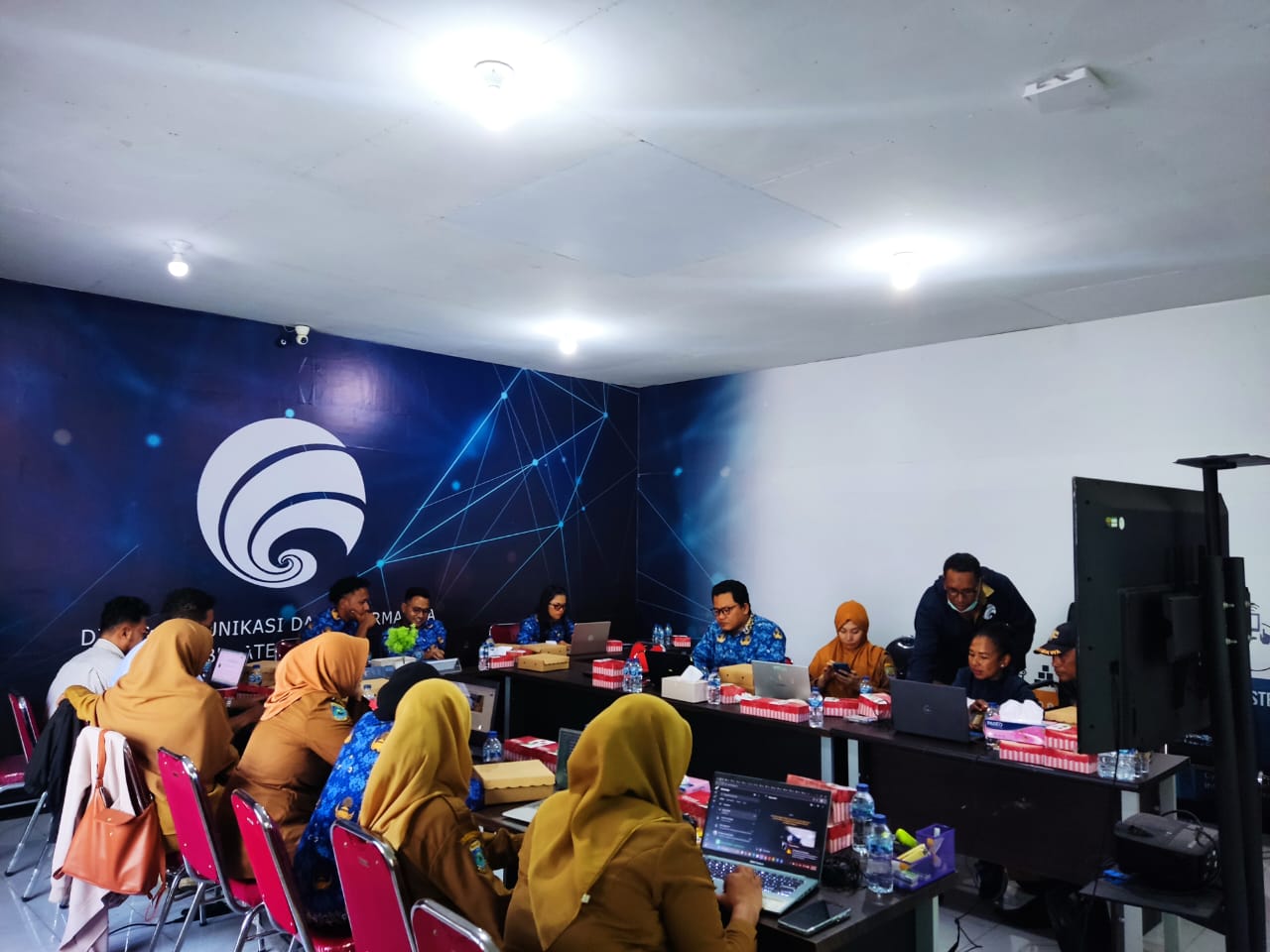 Puskesmas Kaimana Mengikuti Pendampingan Pengelolaan Website OPD oleh DISKOMINFO